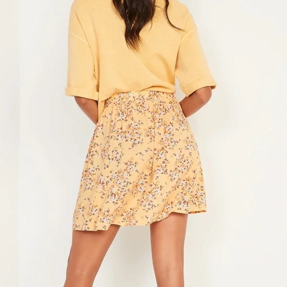 COPY - Old Navy pink and yellow floral flutter skirt size medium - Picture 2 of 5